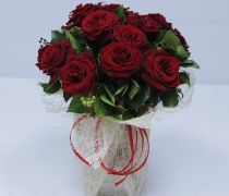 RFN 10 - Ramo de rosas vermelhas